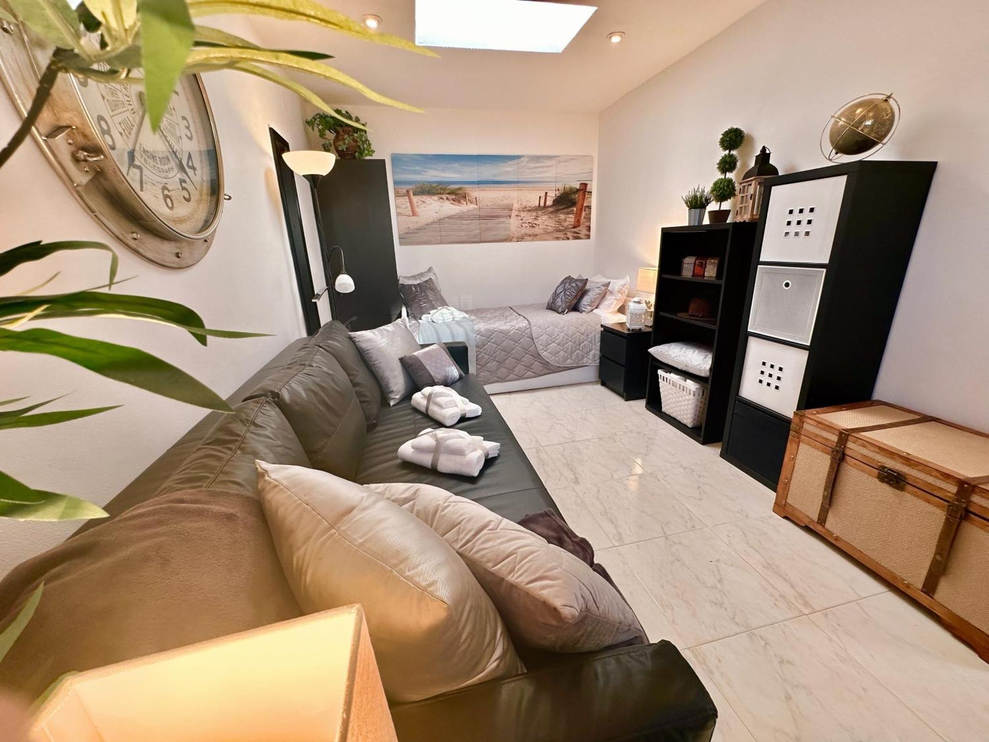 Villa Casacara Marbella Beachside Costabella -Spain Kültér fotó