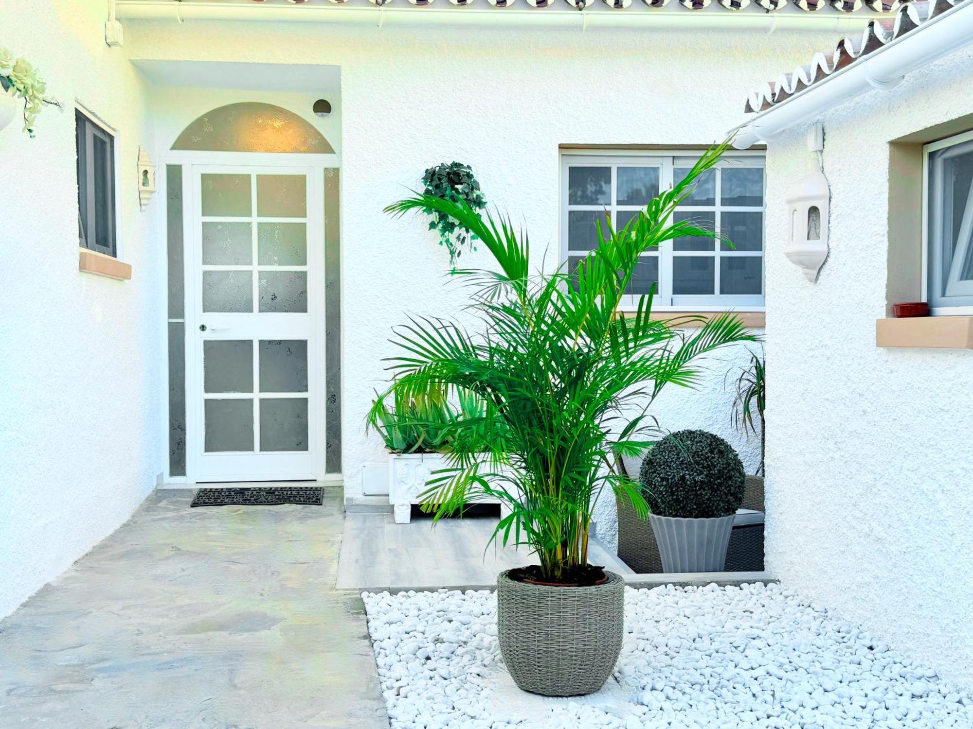 Villa Casacara Marbella Beachside Costabella -Spain Kültér fotó