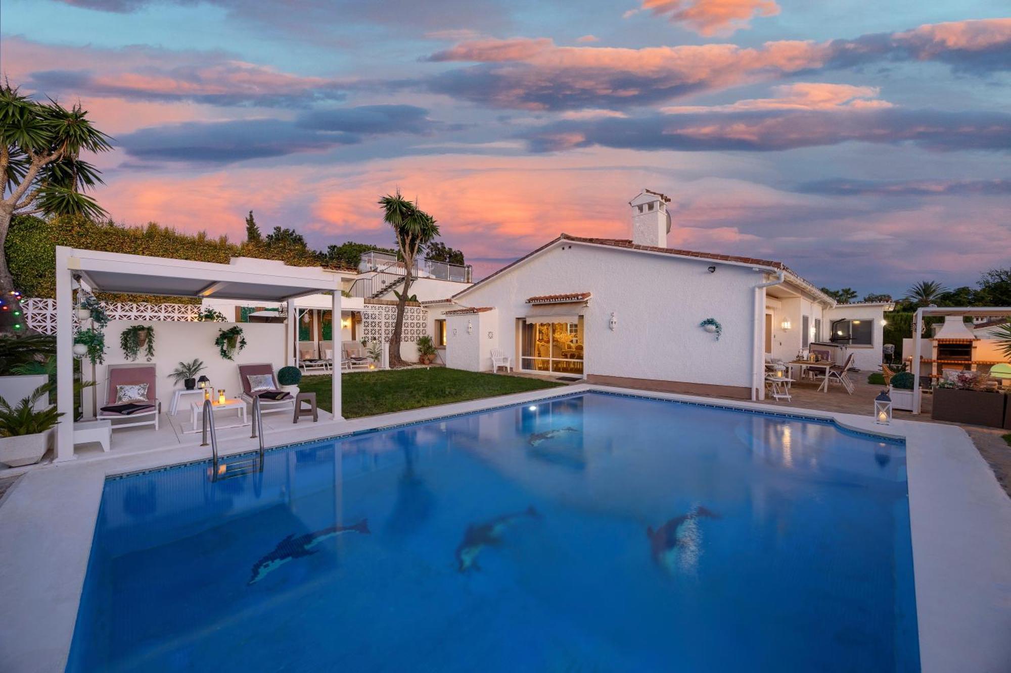 Villa Casacara Marbella Beachside Costabella -Spain Kültér fotó
