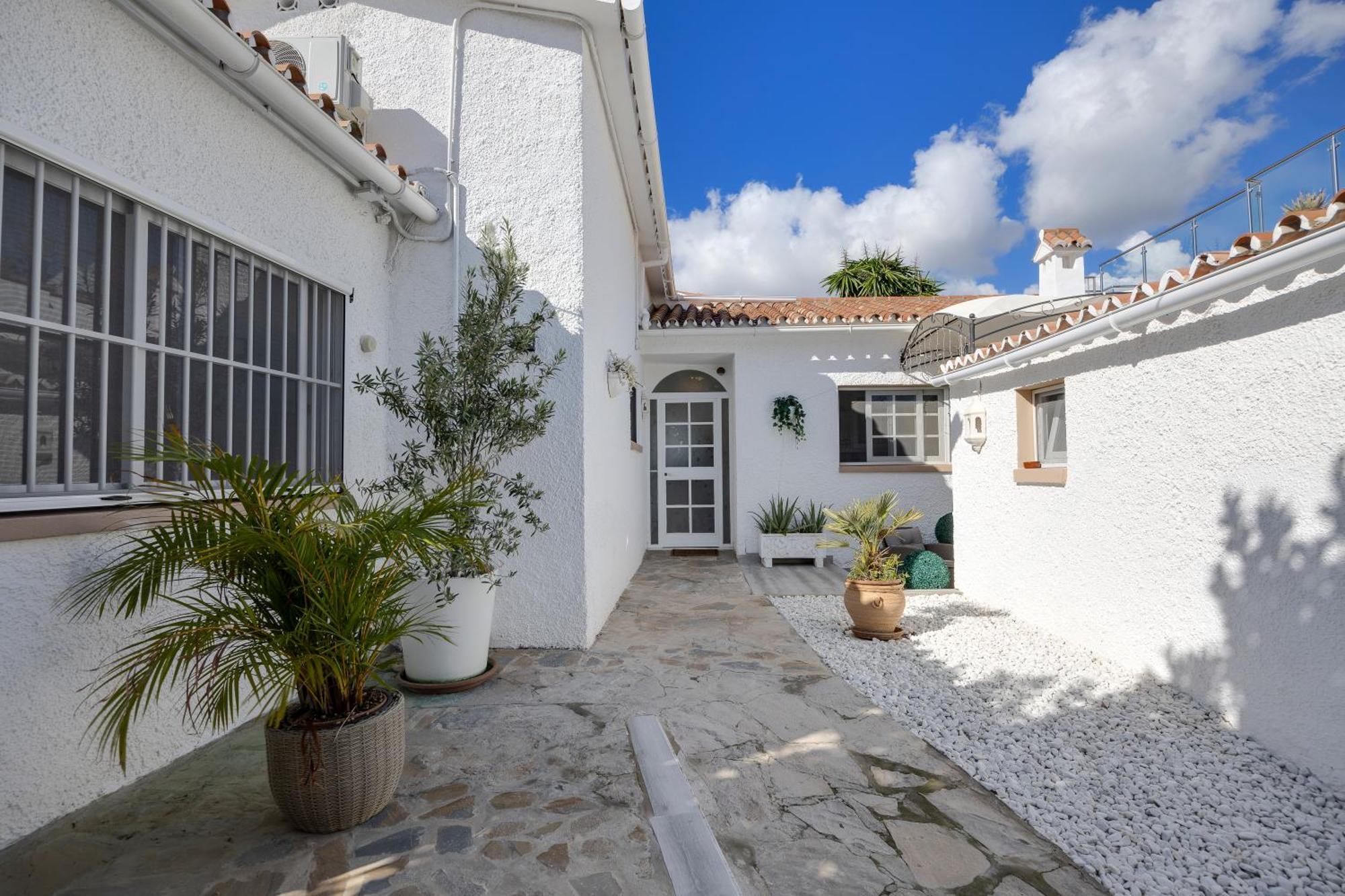 Villa Casacara Marbella Beachside Costabella -Spain Kültér fotó