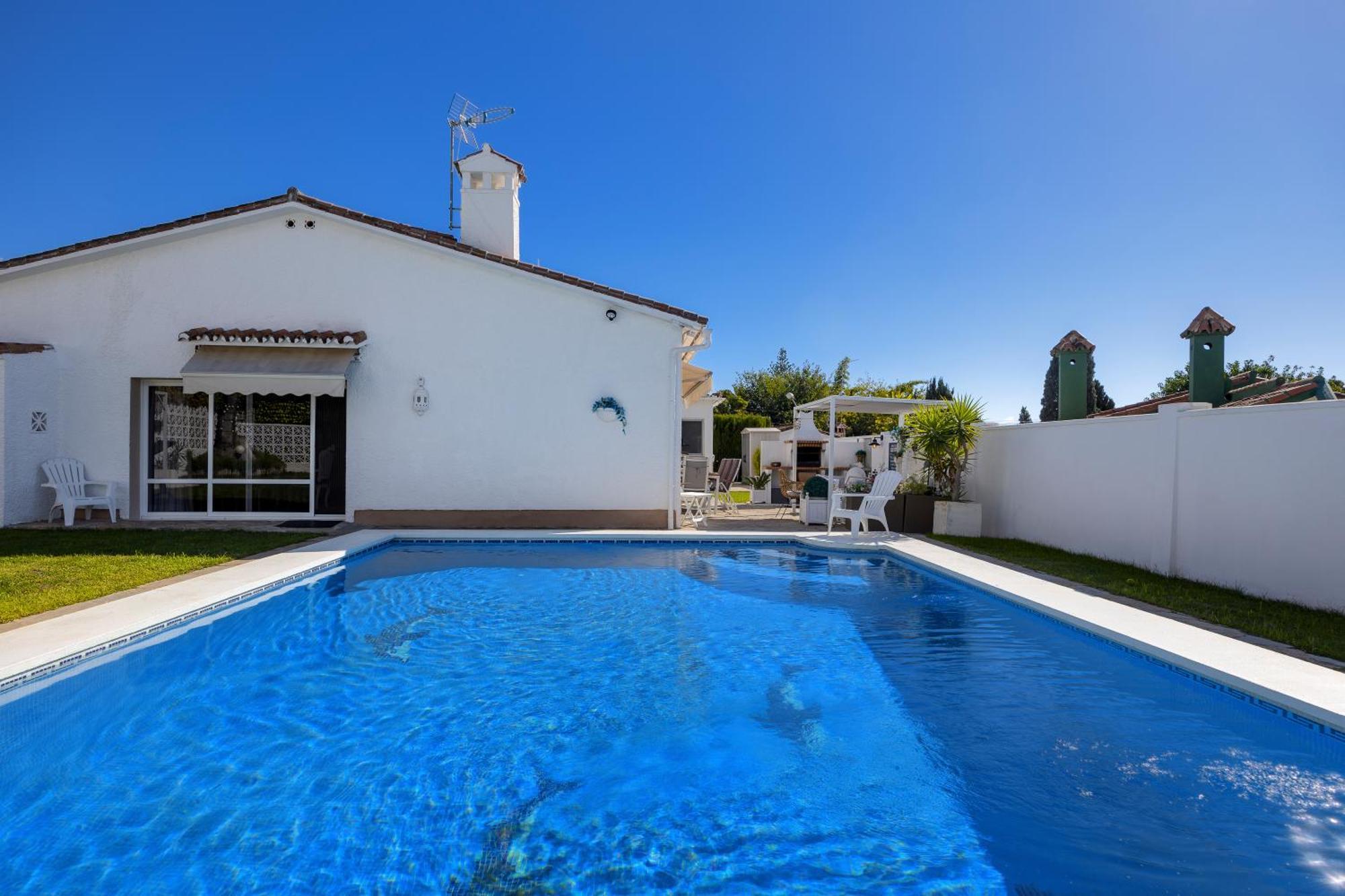 Villa Casacara Marbella Beachside Costabella -Spain Kültér fotó