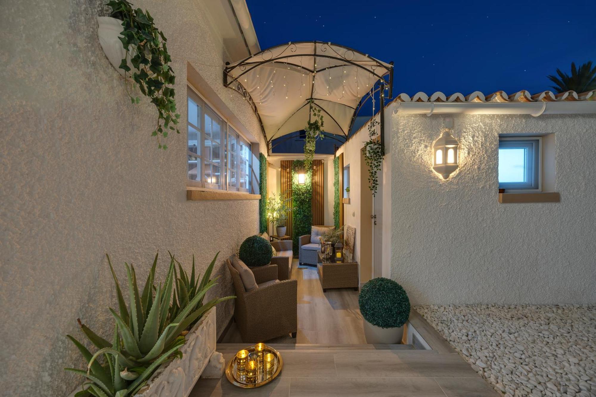 Villa Casacara Marbella Beachside Costabella -Spain Kültér fotó