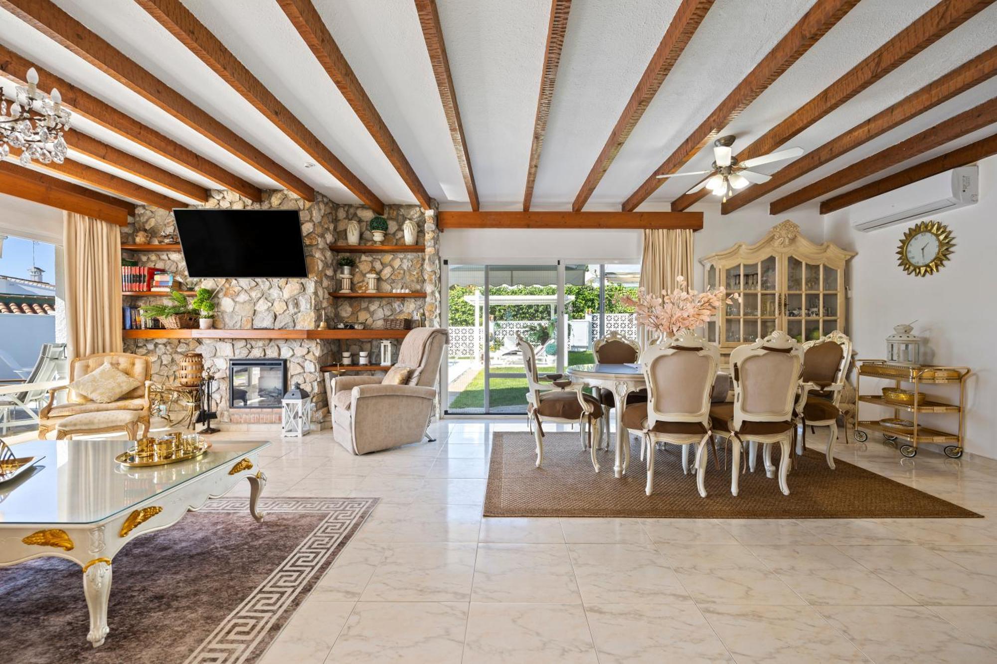 Villa Casacara Marbella Beachside Costabella -Spain Kültér fotó