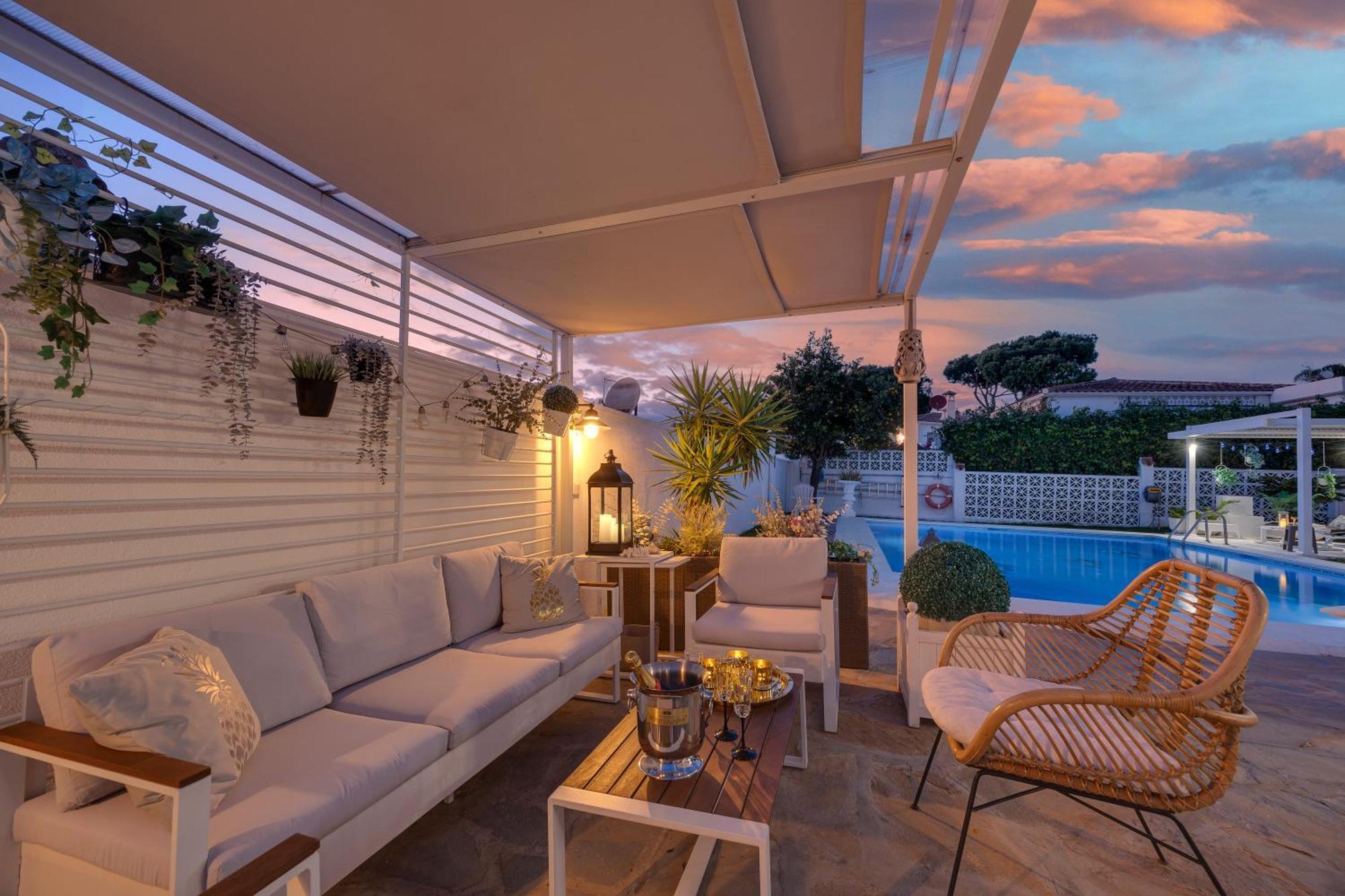 Villa Casacara Marbella Beachside Costabella -Spain Kültér fotó