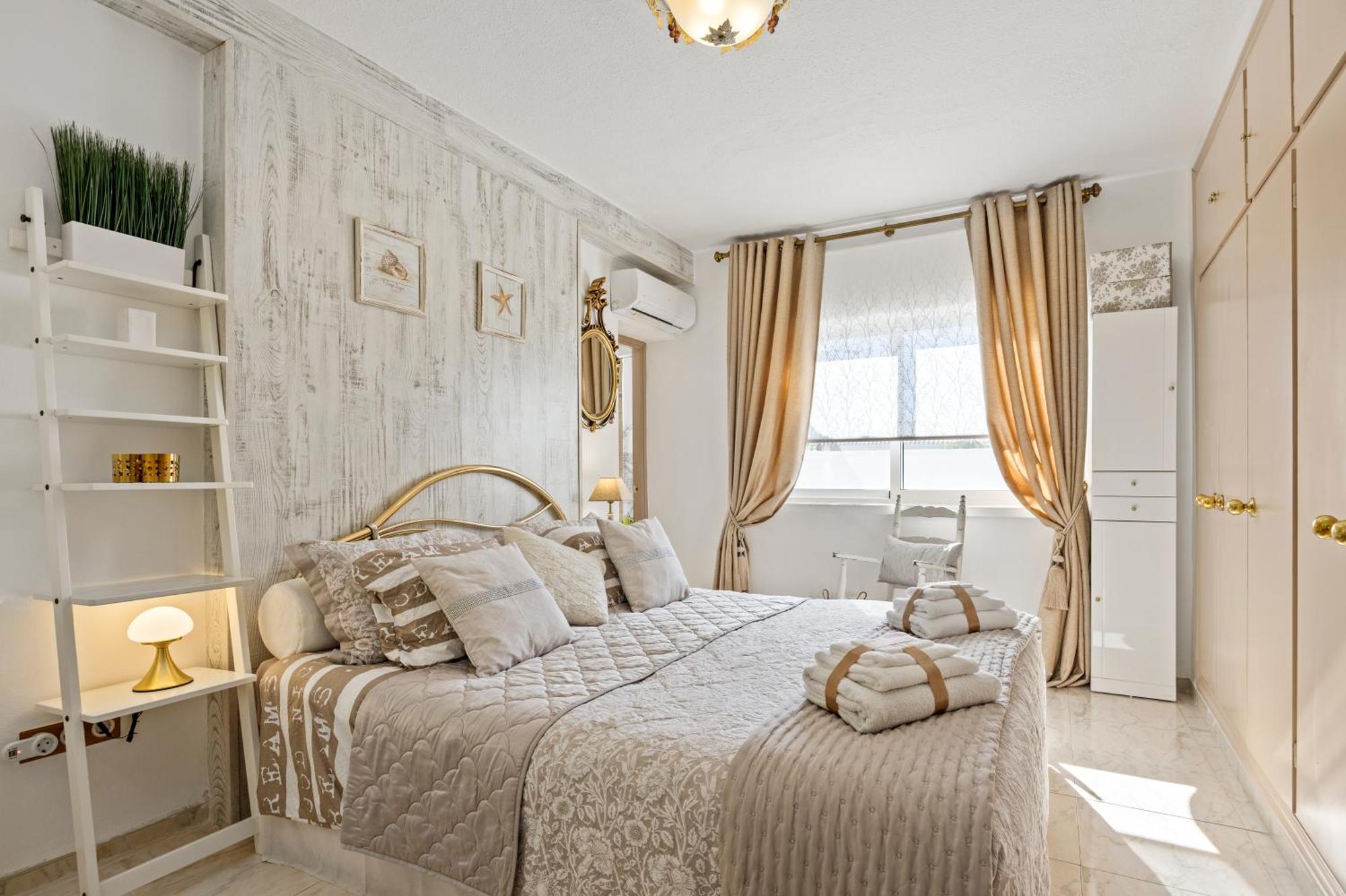 Villa Casacara Marbella Beachside Costabella -Spain Kültér fotó