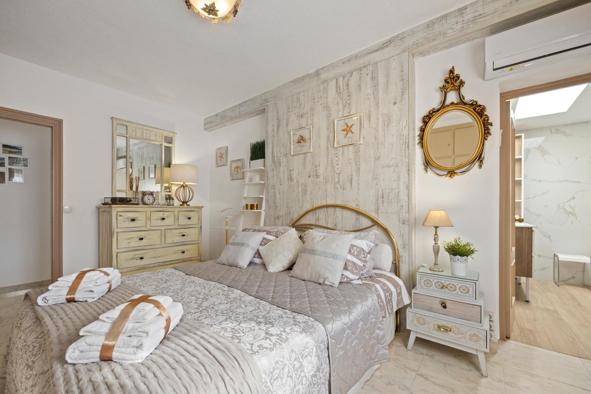 Villa Casacara Marbella Beachside Costabella -Spain Kültér fotó
