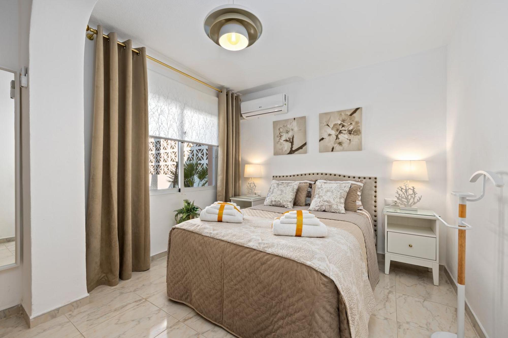 Villa Casacara Marbella Beachside Costabella -Spain Kültér fotó