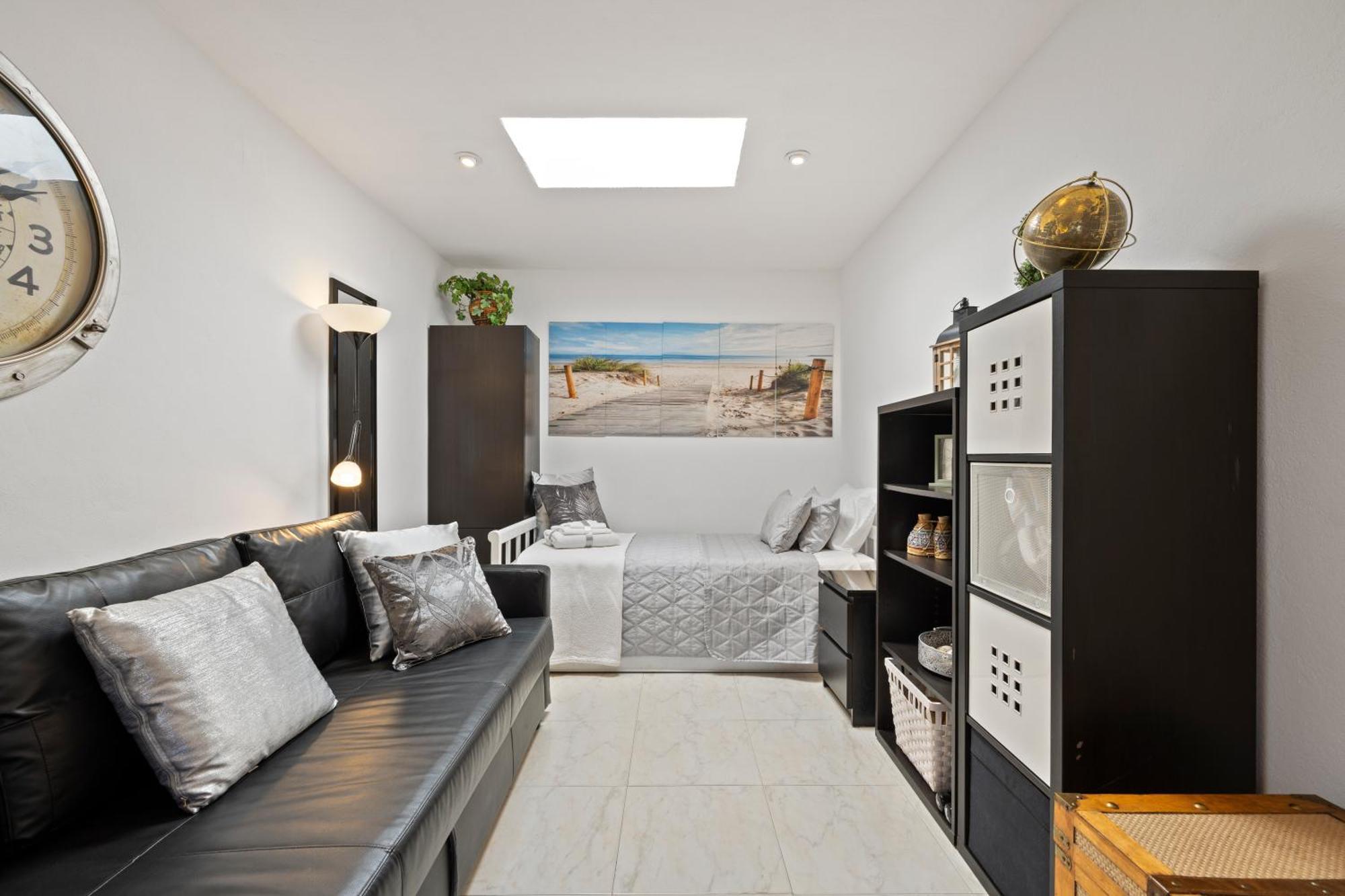 Villa Casacara Marbella Beachside Costabella -Spain Kültér fotó